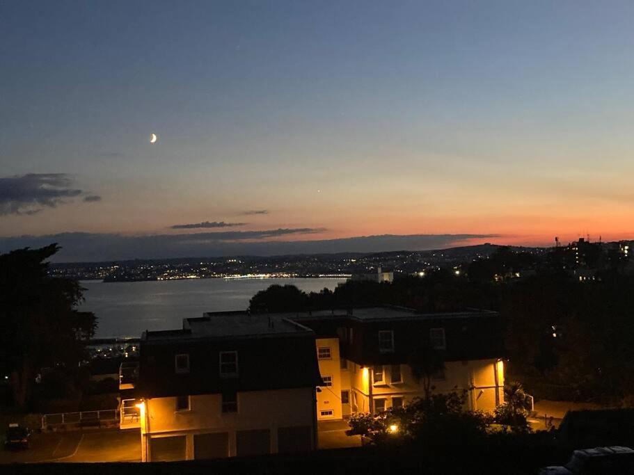 شقة Number 7 Torquay Stunning Sea Views المظهر الخارجي الصورة