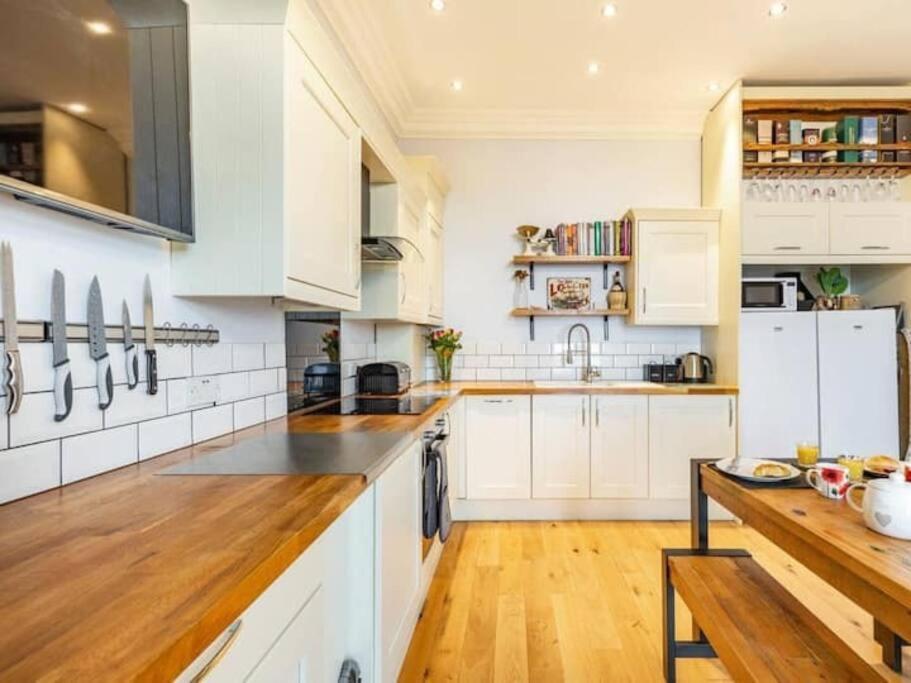 شقة Number 7 Torquay Stunning Sea Views المظهر الخارجي الصورة