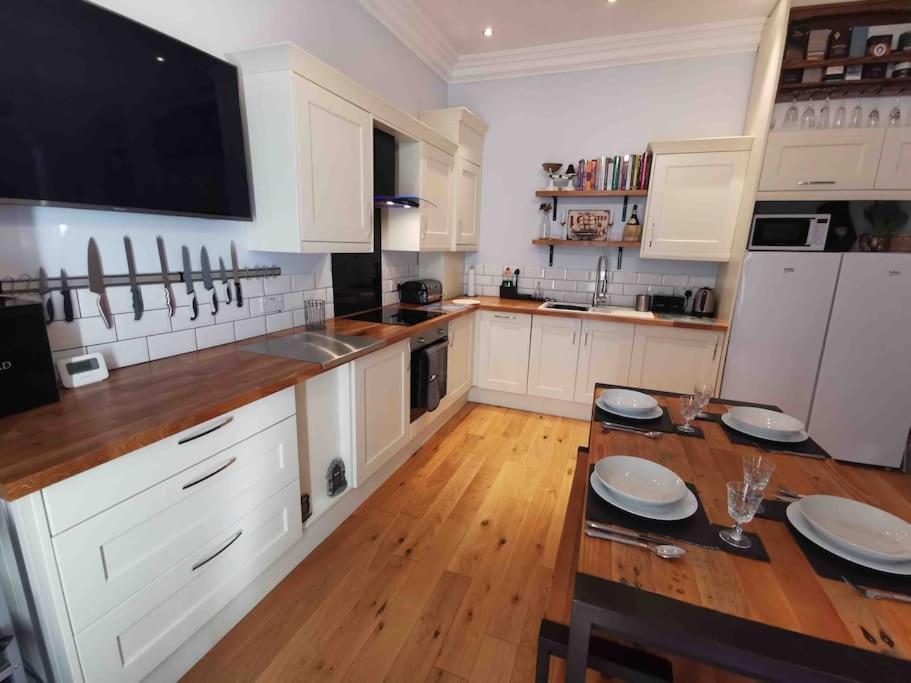 شقة Number 7 Torquay Stunning Sea Views المظهر الخارجي الصورة