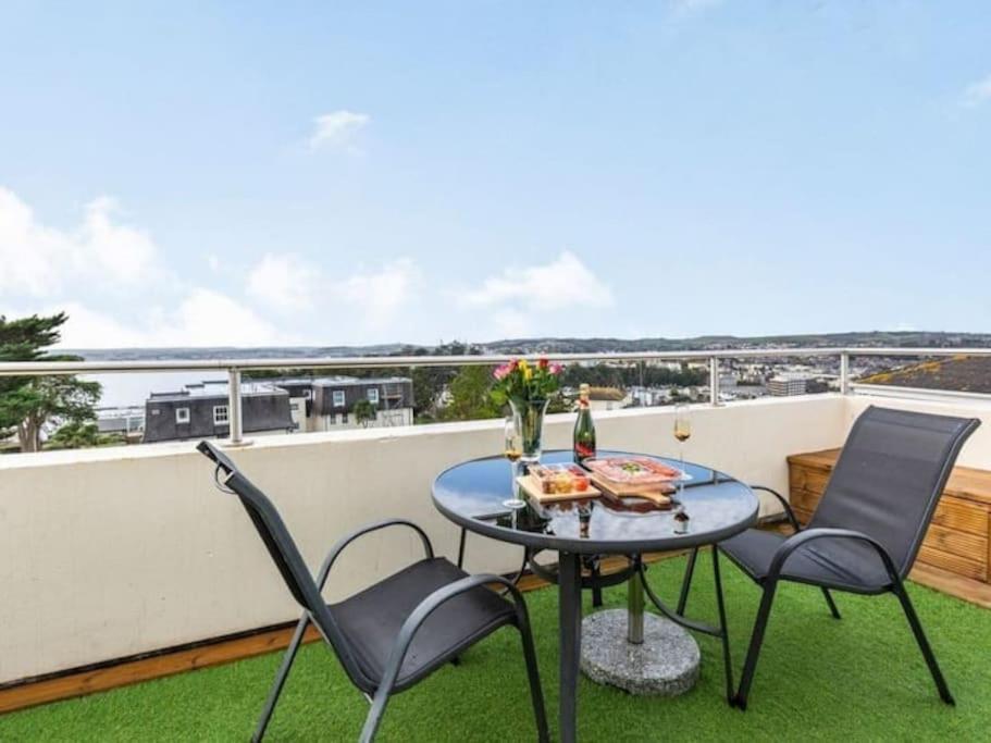 شقة Number 7 Torquay Stunning Sea Views المظهر الخارجي الصورة